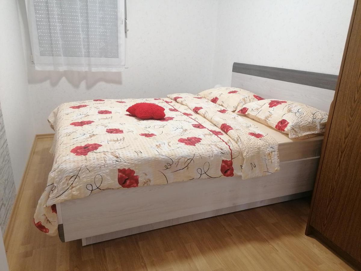 Apartmaji Valter Srpenica Exterior photo